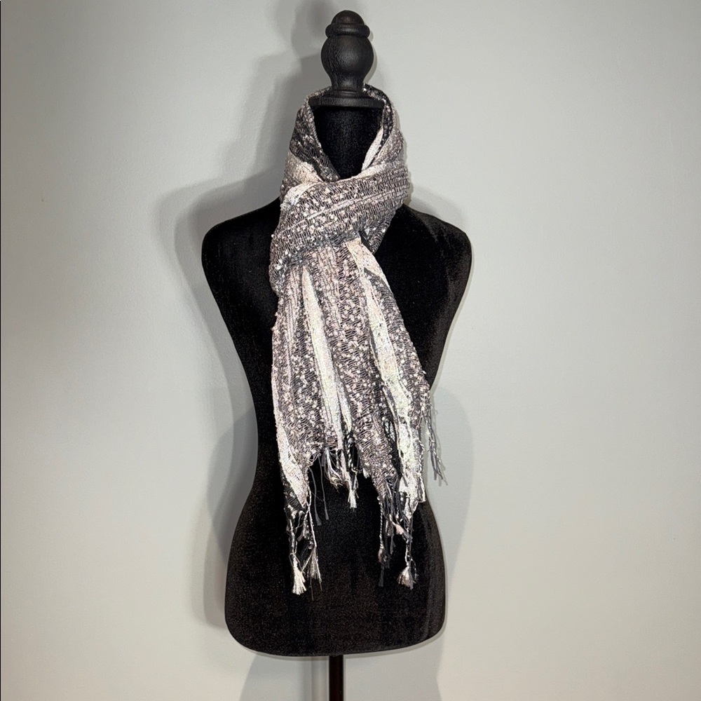 Chic Gray and White Women's Scarf